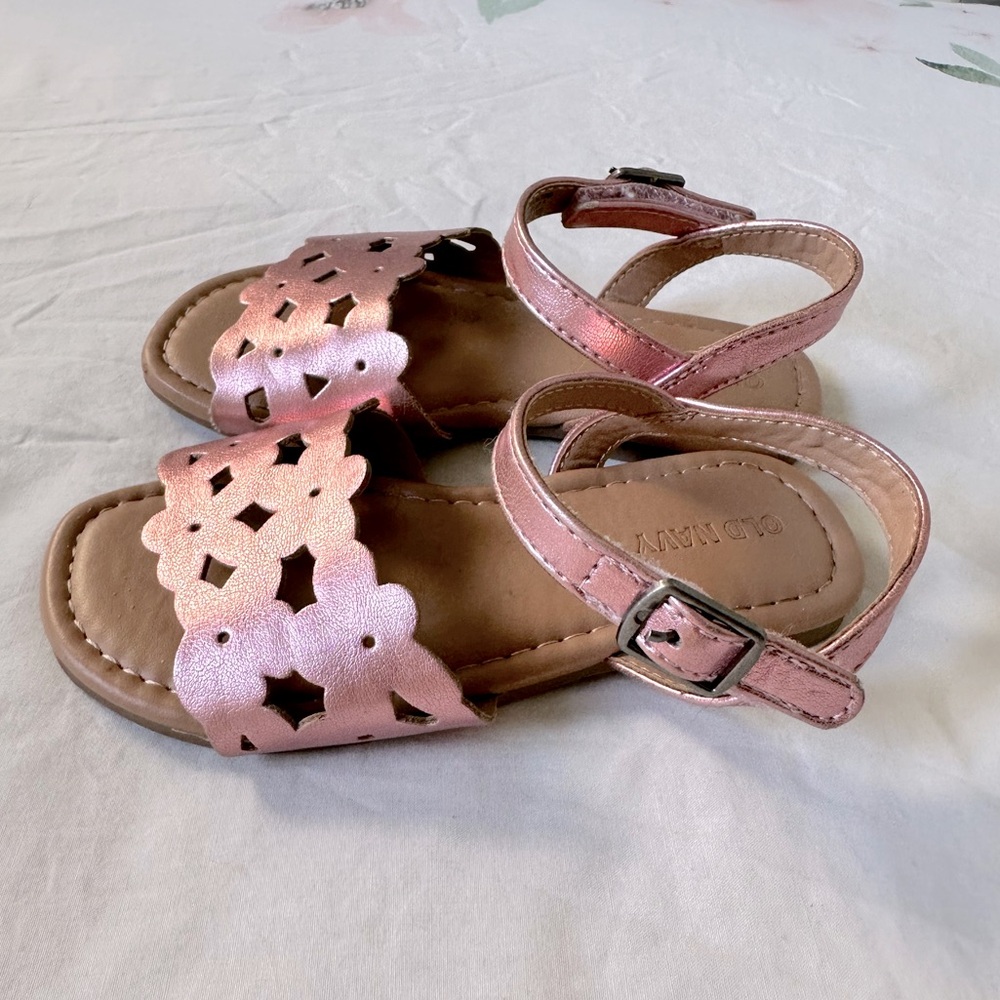 Old Navy pink metallic sandals size 8 - Picture 2 of 5